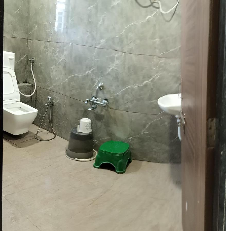 Hotel Mansarovar,Vadodara Esterno foto